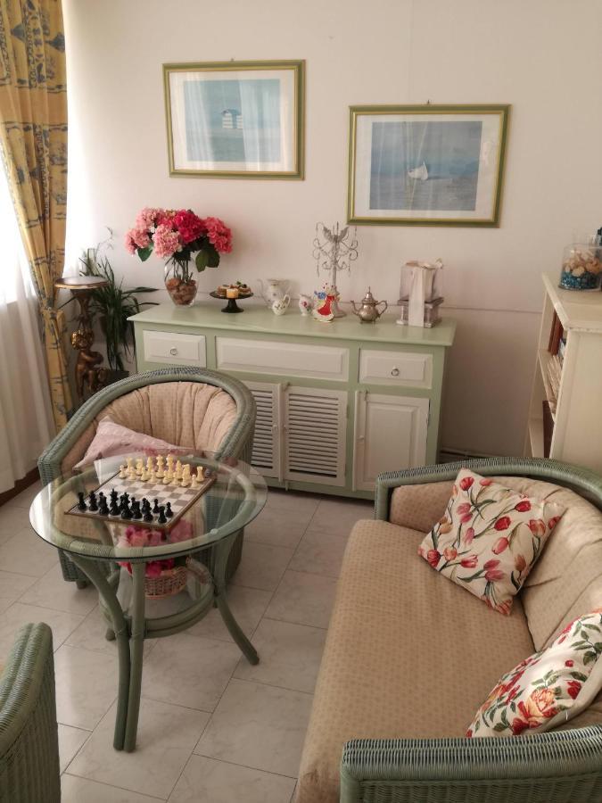 La Casa Del Mare Daire Carrara Dış mekan fotoğraf